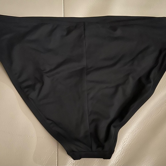 La Blanca black shirred band hipster swim bottom - Picture 3 of 5
